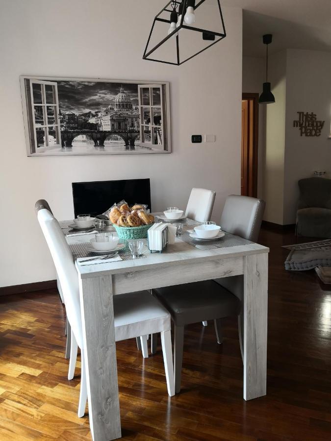 Perugino Apartments Ф'юмічіно Екстер'єр фото
